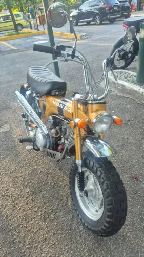 HONDA ST 70 COM MOTOR DE BIZ impecavel e placa preta