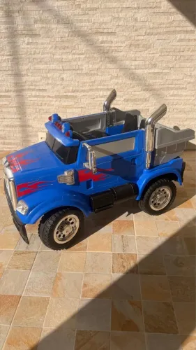 Caminhão Elétrico Infantil Transformer da marca Bang Toys