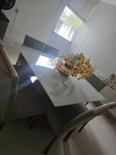Mesa de Jantar quadrada 8 lugares