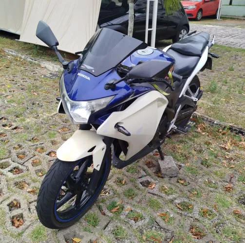 Honda CBR 250 - 2012 | R$10.500