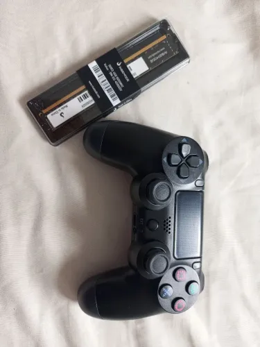 Memória Ram 4GB DDR3 + Controle de PS4.