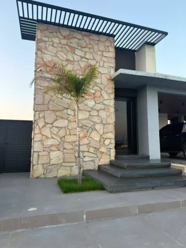 Casa Alto Padrão em Condomínio Fechado - Patos