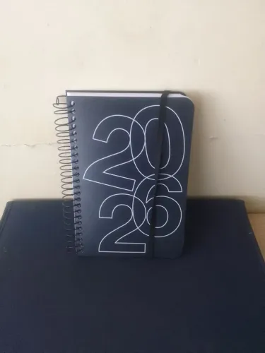 Agenda clássica P&B - ano grande