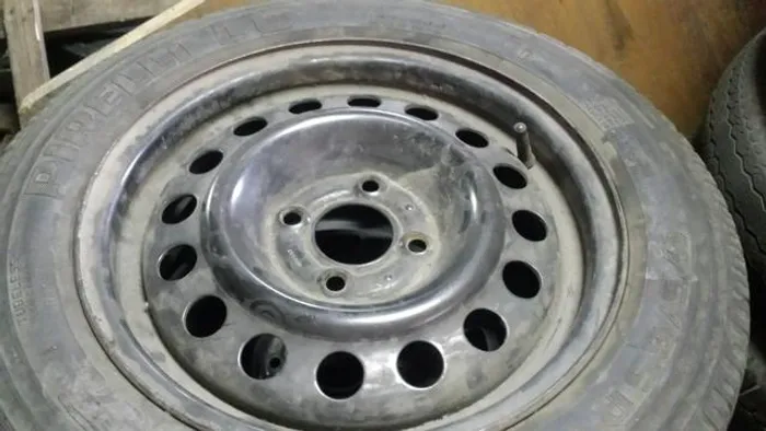 Roda de ferro aro 14 Preta Chevrolet Corsa GM Vectra 4X100 