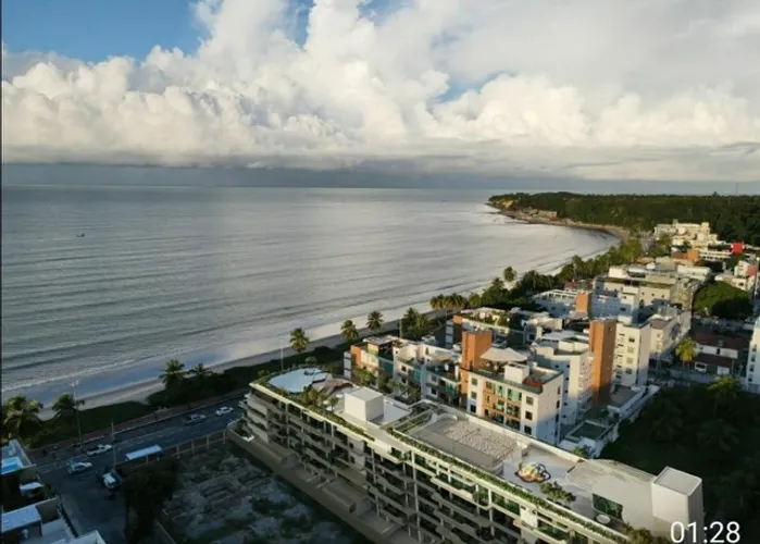 Unidade 5° andar. Na orla da praia do Cabo Branco. EXCELENTE pra RENTABILIZAR