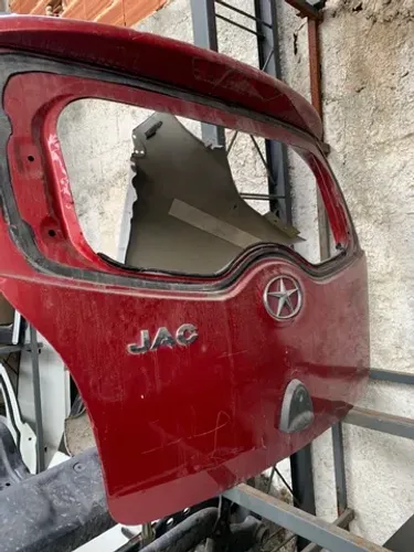W tampa de mala do jac j2 hatch
