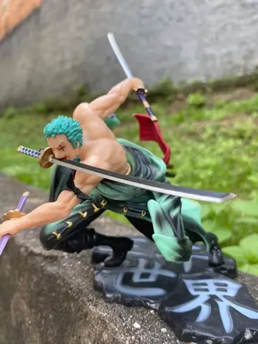 Action Figure One Piece - Zoro