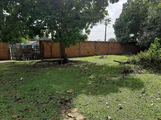 A.Moura Gestor Imobiliário-Vende em Marituba um Belíssimo Terreno medindo 5.000m2