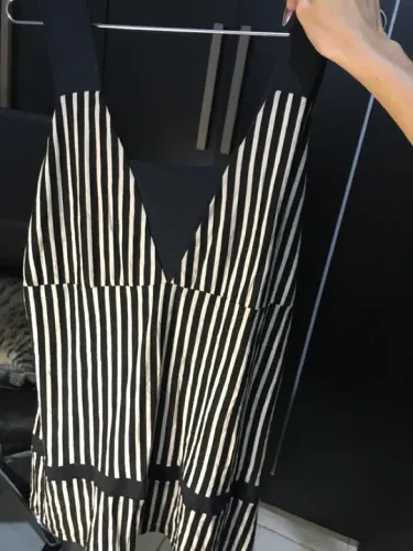 Blusa listrada em preto e branco