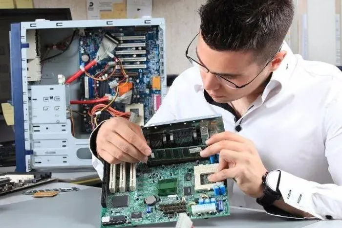 Manutenção peças e serviços Informática em geral