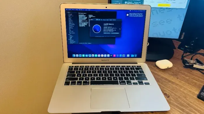 MacBook Air 13" - 512 SSD - 8gb ram