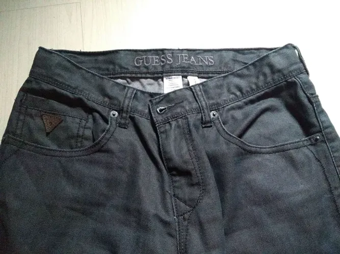 Calça jeans GUESS original, trouxe de Nova York 