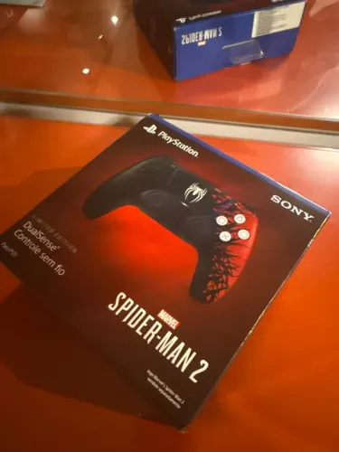 Controle PS5 DualSense Spider-Man 2 - Edição Limitada