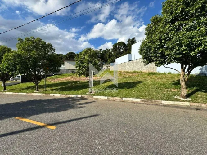 Terreno à venda no Condomínio Portal do Bosque em Louveira/SP
