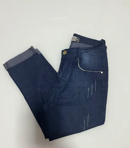 Calça jeans capri - TAM 40 