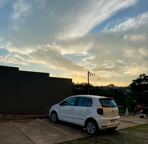 Volkswagen Fox Prime/higli. 1.6 Total Flex 8V 5P 2013