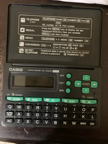 Calculadora Casio Data Bank DC-2000 130