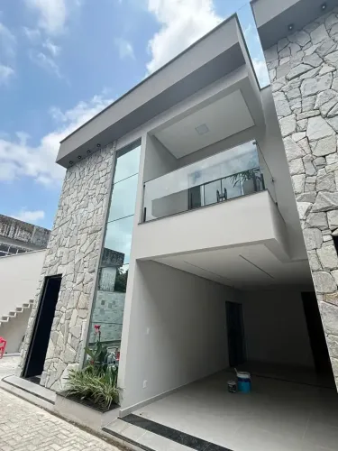 Casa condomínio 3 suites