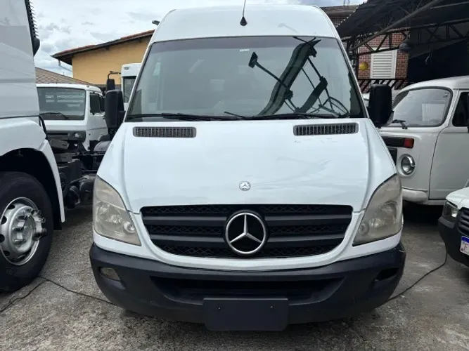 Mercedes-Benz Sprinter 311 Furgão Longo Teto Alto Dies 2014