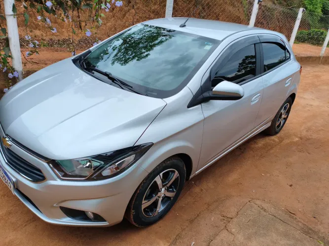 Chevrolet Onix Hatch LT 1.4 8V Flex Mec. 4P 2019