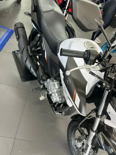 Alugamos motos para serviços de entregas, transporte de passageiros ou uso pessoal.