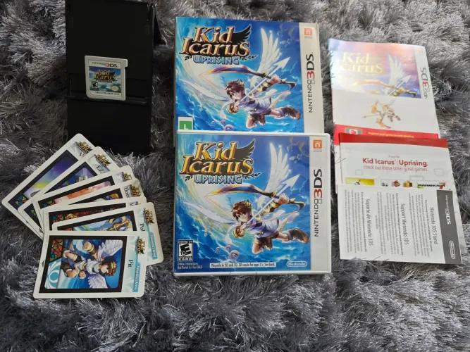 Kid Icarus Uprising com stand Nintendo 3DS