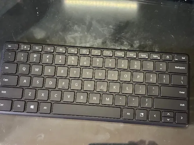 Teclado Microsoft Design Bluetooth