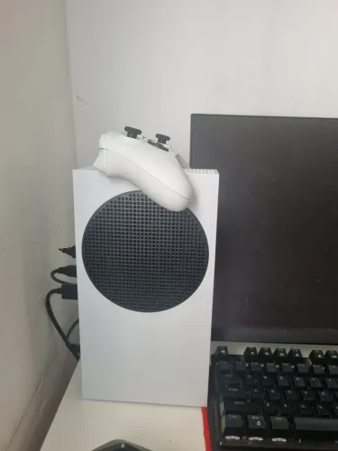 Video game perfeito, troco por notebook acer nitro(funcionando, aceito com o pad ruim)