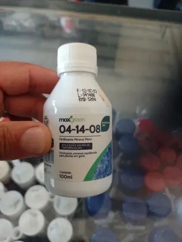 Adubo NPK 04-14-08 MaxGreen 100ml