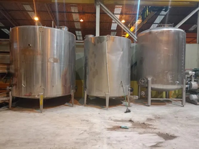 Tanques misturadores inox 304(valor a negociar)