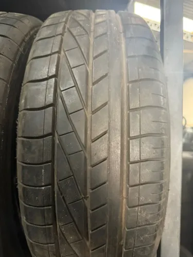 Pneu Goodye 195/55/15 90 % de vida útil