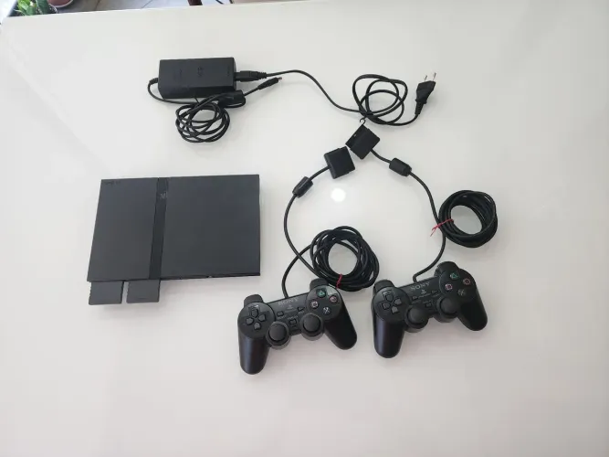 Playstation 2 Desbloqueado Completo com 2 Controles e 2 cartões de memória