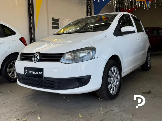 Volkswagen Fox 1.0 MI Total Flex 8V 5P 2014