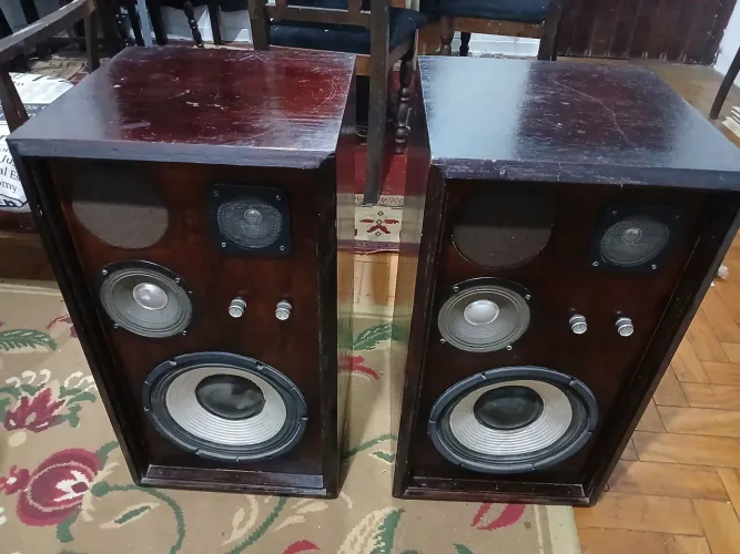 CAIXAS DE SOM VINTAGE
