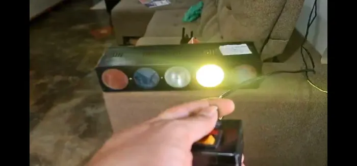 Projetor de Iluminação Colorida