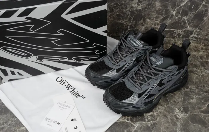 Tênis Off-White Preto e Cinza