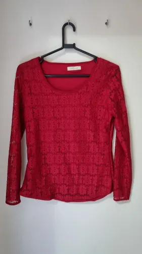 Blusa de renda feminina vermelha
