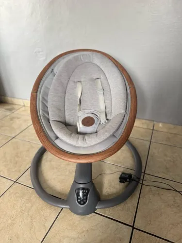 Cadeirinha de balanço bebê elétrica swing
