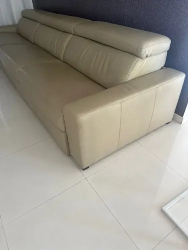 Sofá de estrutura de ferro e couro natural ! 