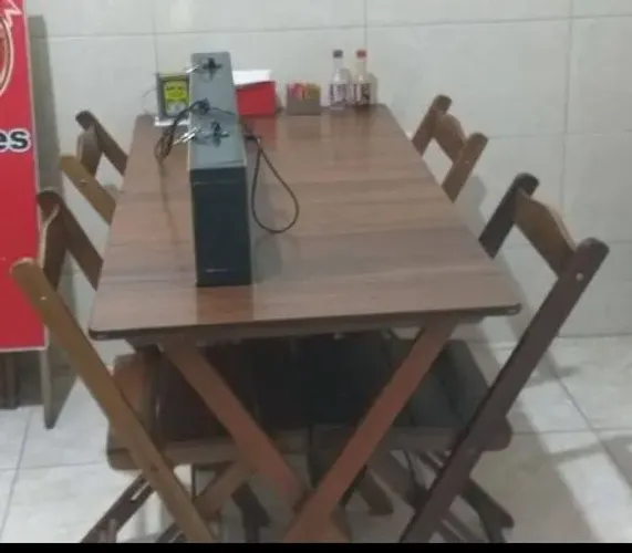 Resistente jogo Mesa com 2 cadeiras Tarimatã 