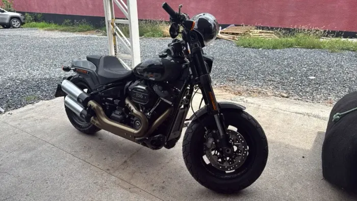 Harley Fatbob 114 2022 Cinza