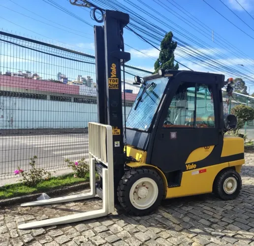 Empilhadeira Yale 70VX ano 2021, com ar condicionado, para 3,5 Toneladas, à Gás, em MG