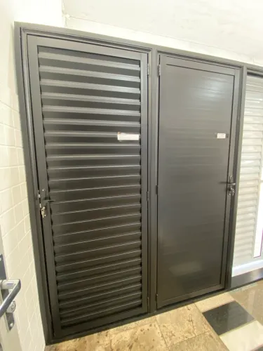 PORTAS DE ALUMÍNIO PRETA - SUPER PROMOÇÃO