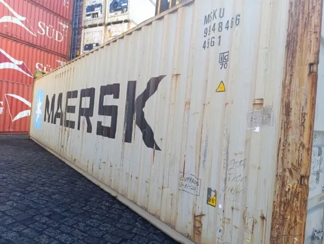 PRECISANDO DE CONTAINER? A GENTE ENTREGA!