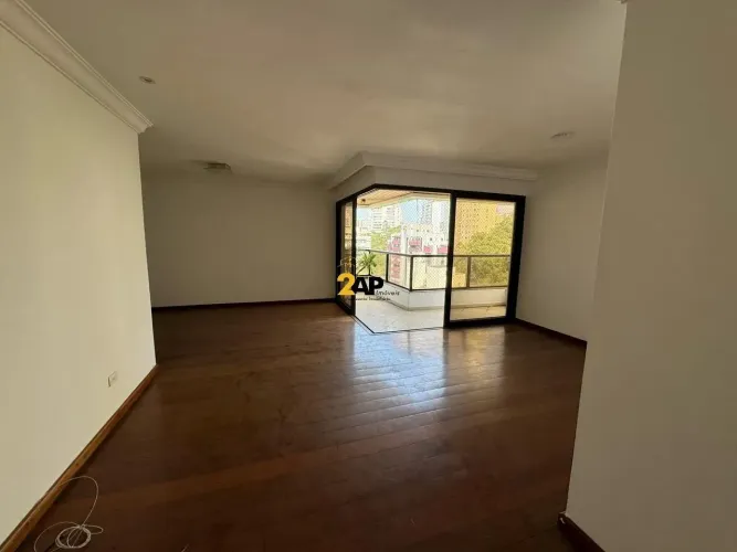 Cobertura de Luxo na Vila Andrade - São Paulo-SP 4 suítes, churrasqueira, piscina e muito