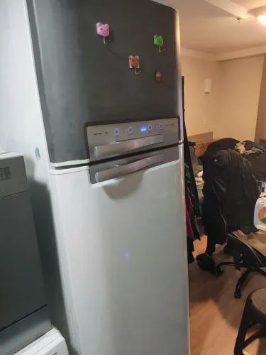 Geladeira df50 usada, funcionando 6e gela muito
