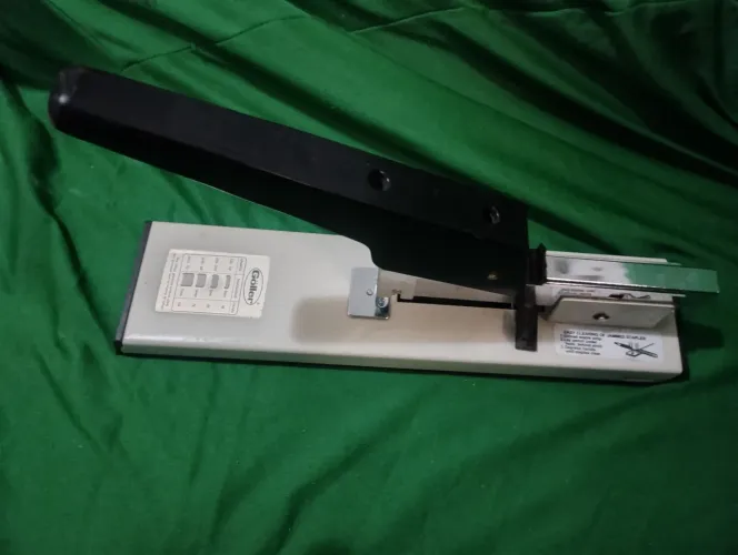 GRAMPEADOR Profissional de Mesa Göller