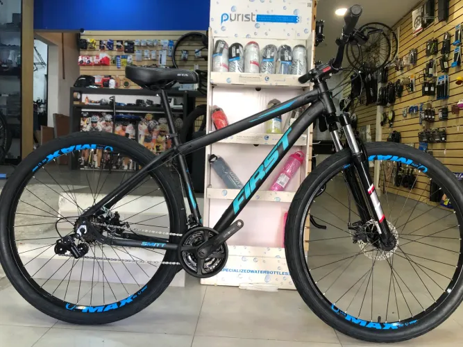 Bicicleta 29 First 21 Marchas Shimano