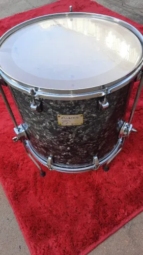 Surdo 16" Odery Fluence, bem conservado, para bateria acústica