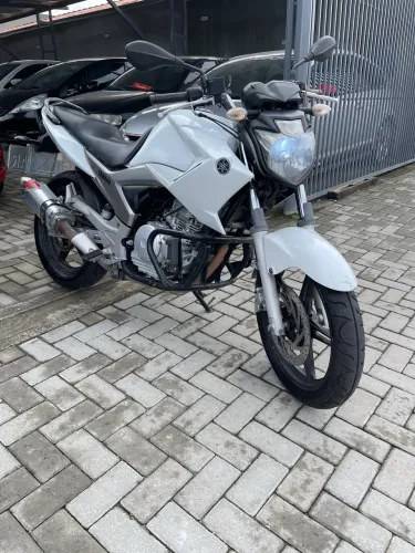 Yamaha Fazer 250 blueflex 2015